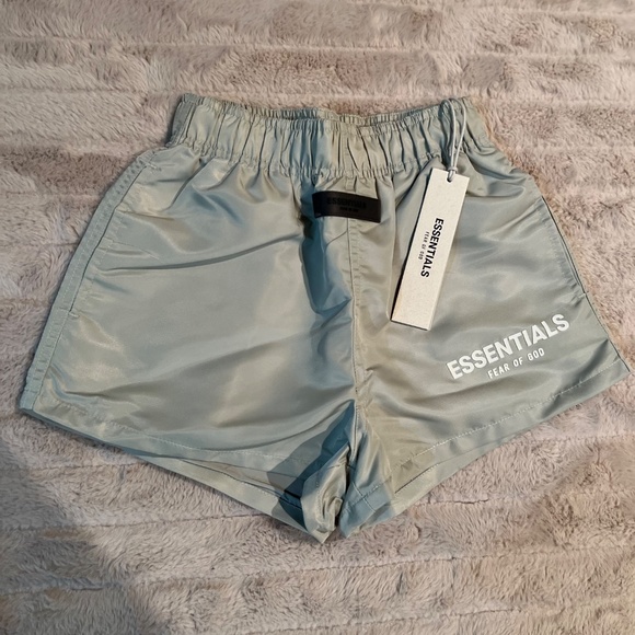 Fear of God Essentials Kids Track Shorts Size M - Picture 10 of 14